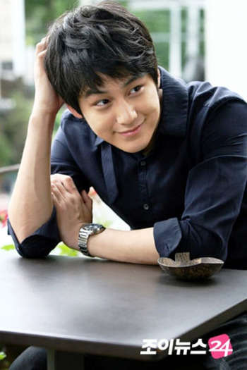 Kim Bum - O-12 motive pentru a avea o zi frumoasa