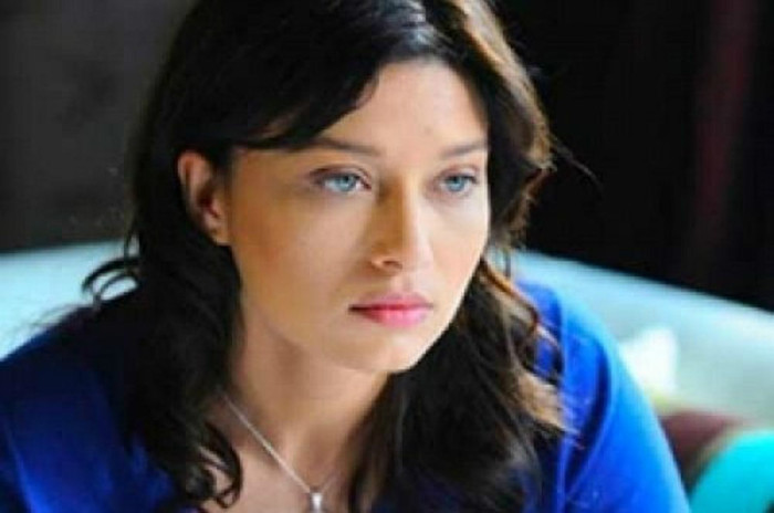 Nurgul Yesilcay (7) - x - Nurgul Yesilcay oo2