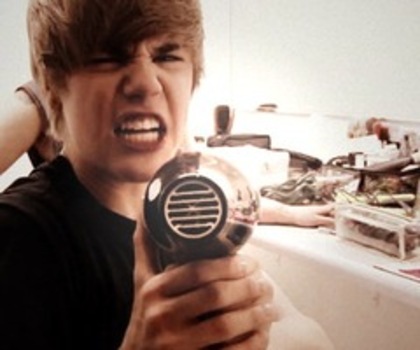 7.5 . Stai , ca trag !