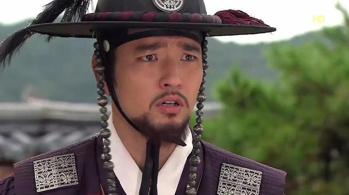 Dong yi te iubesc pe tine si pe Geum foarte mult.sa nu uiti asta. Dong yi te iubesc pe tine si pe Geum foarte mult.sa nu uiti asta.