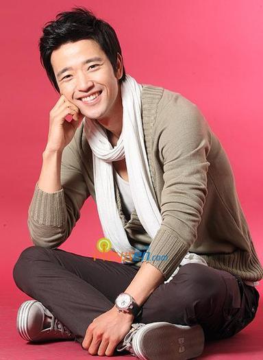 717b652c4e132jpg - w-Bae Soo Bin nume real Yoon Tae Wook