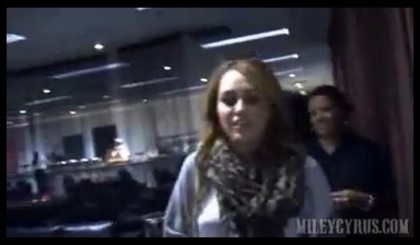 bscap0086 - Miley Wants To see a Kangaroo