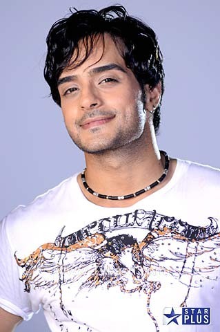 angad_hasija_Mast_Kalandar_Zara_Nachke_Dikha_celebrity_picture_2 - Angad Hasija