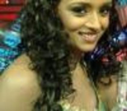 22008_197811_131091383629571_100001861318900_193266_7899747_n_tn