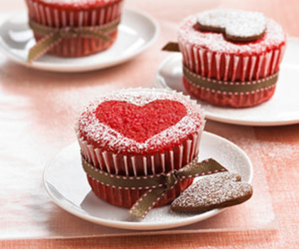 red cupcakes - Cupcake