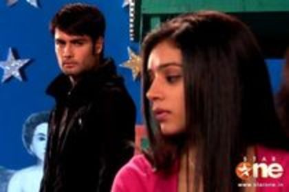 40260398_HWOOTWSZE - PYAAR KII YEH EK KAHAANI