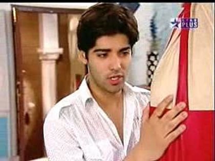 0DA83EAC128B469AF6B015_Large - Kinshuk Mahajan