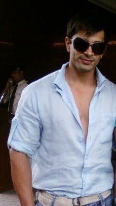 163630_143800342345214_100001457461970_252754_5113709_n - Karan Singh Grover