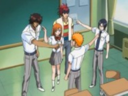 185px-Ichigo_and_friends_pointing_fingers