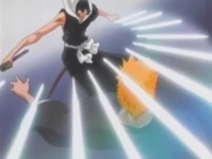 185px-MakiAttacksIchigo - Kurosaki Ichigo