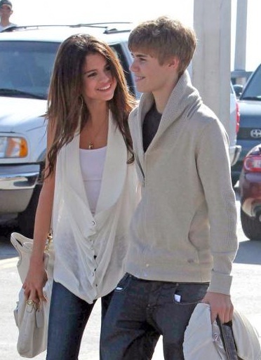 Selena Gomez si Justin Bieber - poze selena gomez