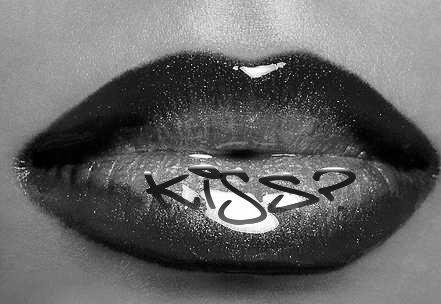 kiss_b - BuZe