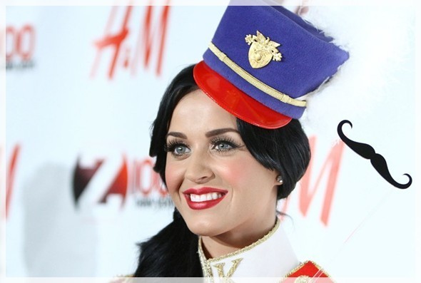 Katy Perry(2 vot) - Alege 1-incheiat