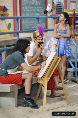 normal_selena-gomez-015 - Wizards Of Waverly Place - Misfortune at the Beach - Promotional Stills