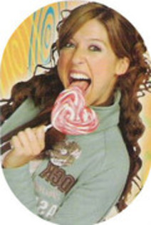 31596378_FOSOKWHUK - Unas fotos con Florencia Bertotti-Flor en Floricienta