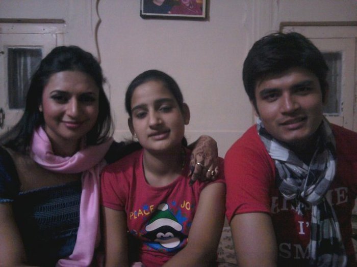 263850_245519332131042_100000189317856_1212352_3724991_n