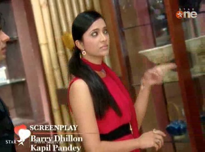 05gXY - DILL MILL GAYYE KaSh as ArSh Hotel Lobby Scene Capz