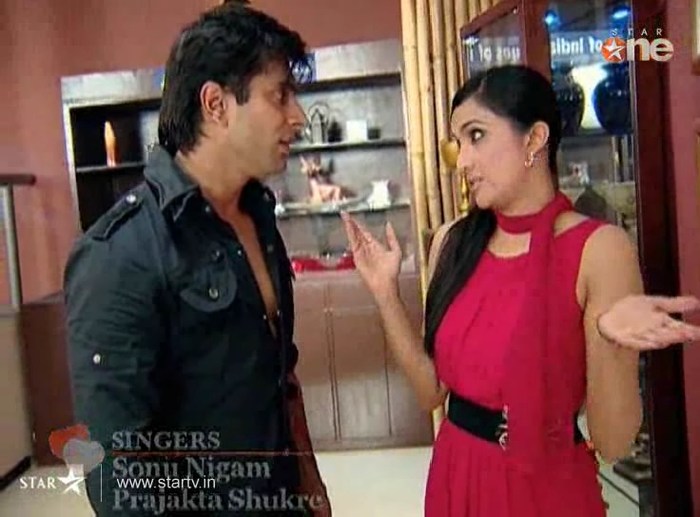 WSMMs - DILL MILL GAYYE KaSh as ArSh Hotel Lobby Scene Capz