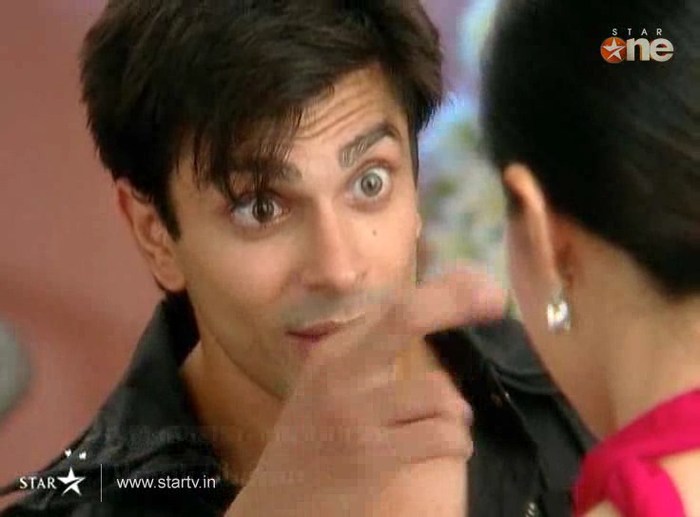 LEfa1 - DILL MILL GAYYE KaSh as ArSh Hotel Lobby Scene Capz