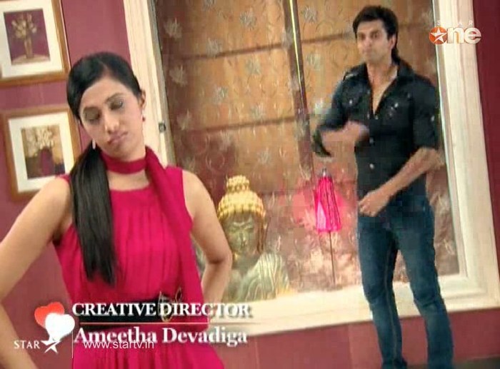 X38yc - DILL MILL GAYYE KaSh as ArSh Hotel Lobby Scene Capz