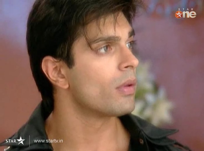 Q8veV - DILL MILL GAYYE KaSh as ArSh Hotel Lobby Scene Capz