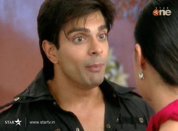 jKv2G - DILL MILL GAYYE KaSh as ArSh Hotel Lobby Scene Capz