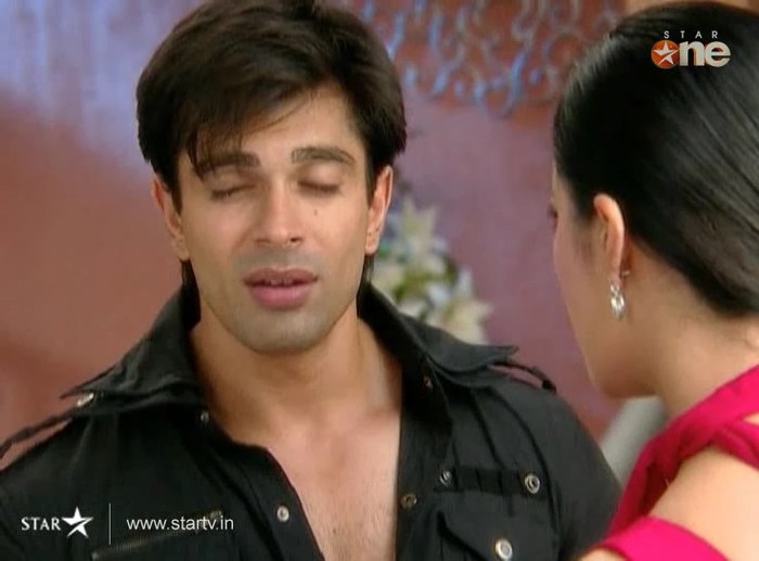 v2JRW - DILL MILL GAYYE KaSh as ArSh Hotel Lobby Scene Capz