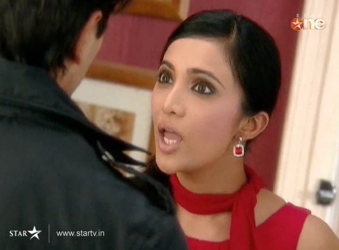 GsK0i - DILL MILL GAYYE KaSh as ArSh Hotel Lobby Scene Capz