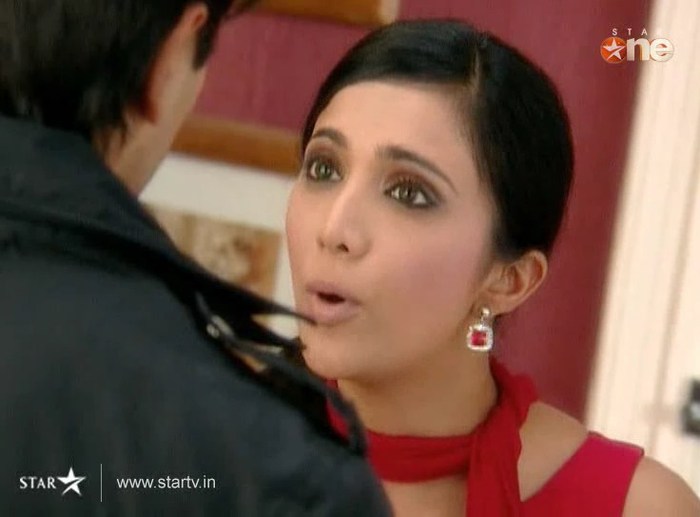 j5N74 - DILL MILL GAYYE KaSh as ArSh Hotel Lobby Scene Capz