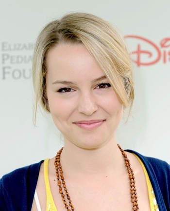 Bridgit Mendler Net Worth1_thumb[3] - poze cu bridgit claire mendier