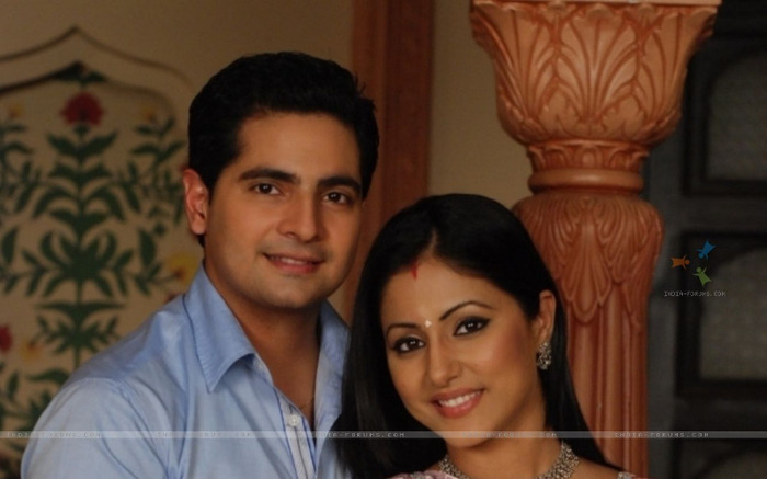 125718-still-image-of-akshara-and-natik