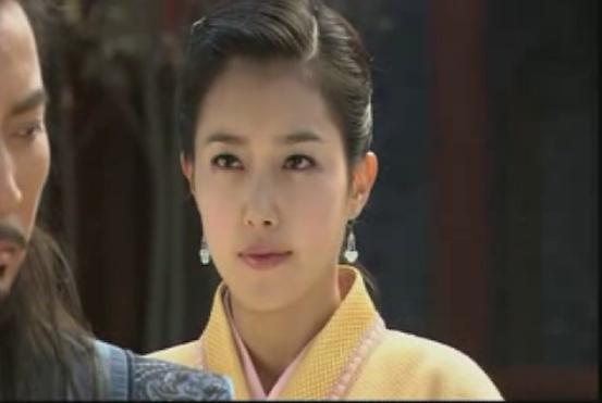 16720207wp9 - Lady Chae Ryeong