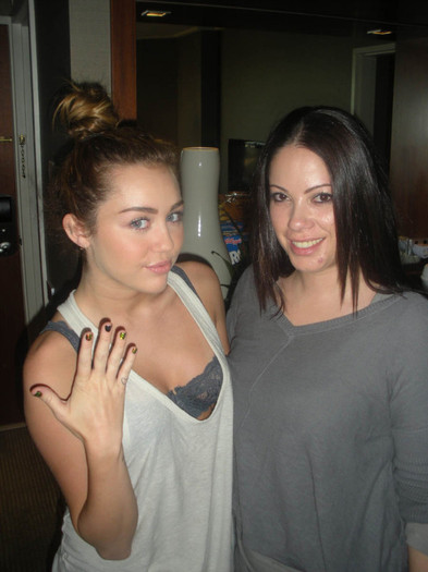 miley_cyrus_minx (1)