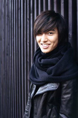 248781_230516086962020_100000108903710_1084079_1494860_n - o Lee Min Ho o