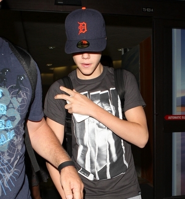  - 2011 Arriving At LAX June 24th