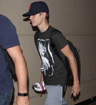  - 2011 Arriving At LAX June 24th