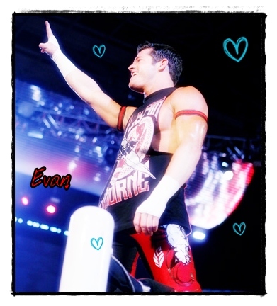 Evan incet: Oooo....inteleg....Pff am pierdut pariul cu Torrie >.<