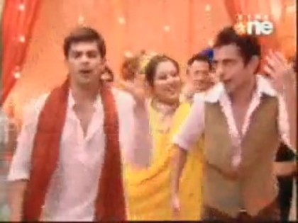 Postat de HindiFanPage (77)