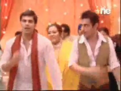 Postat de HindiFanPage (79)