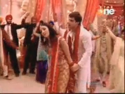 Postat de HindiFanPage (93)