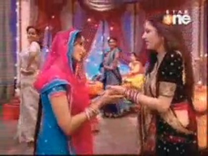 Postat de HindiFanPage (149) - Salaam-e-Ishq