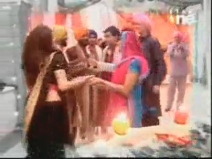 Postat de HindiFanPage (156) - Salaam-e-Ishq