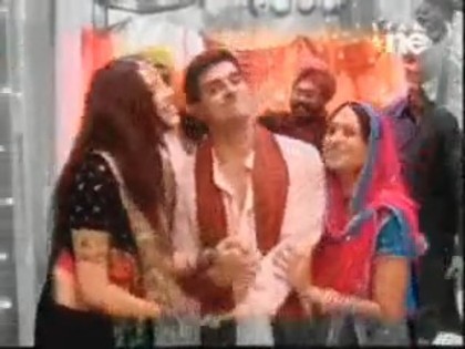 Postat de HindiFanPage (161) - Salaam-e-Ishq
