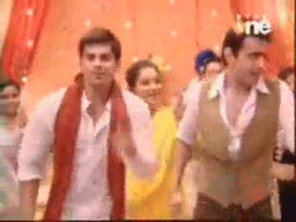 Postat de HindiFanPage (258) - Salaam-e-Ishq