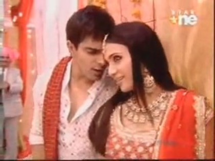 Postat de HindiFanPage (304) - Salaam-e-Ishq