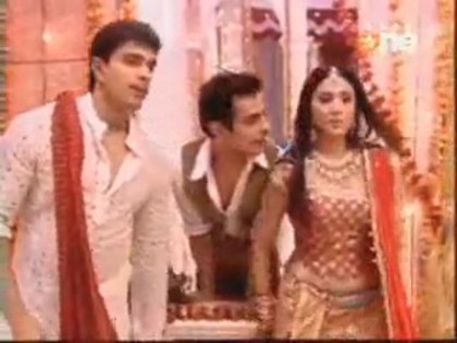 Postat de HindiFanPage (320) - Salaam-e-Ishq