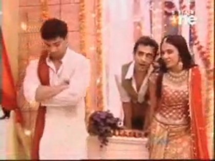 Postat de HindiFanPage (322) - Salaam-e-Ishq