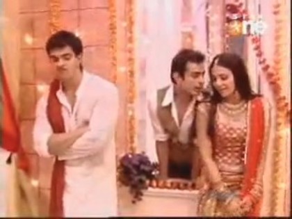 Postat de HindiFanPage (324) - Salaam-e-Ishq