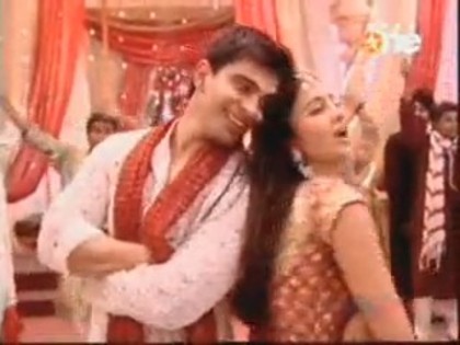 Postat de HindiFanPage (327)