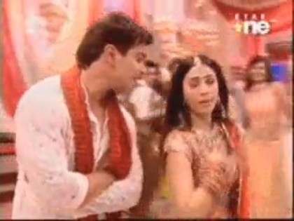 Postat de HindiFanPage (330)